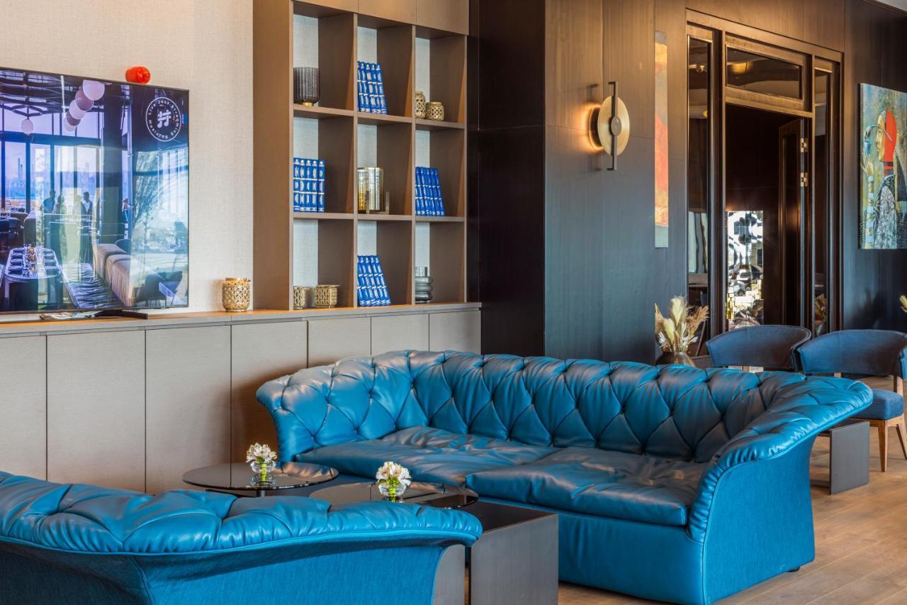Hilton Samarkand Regency Eksteriør bilde